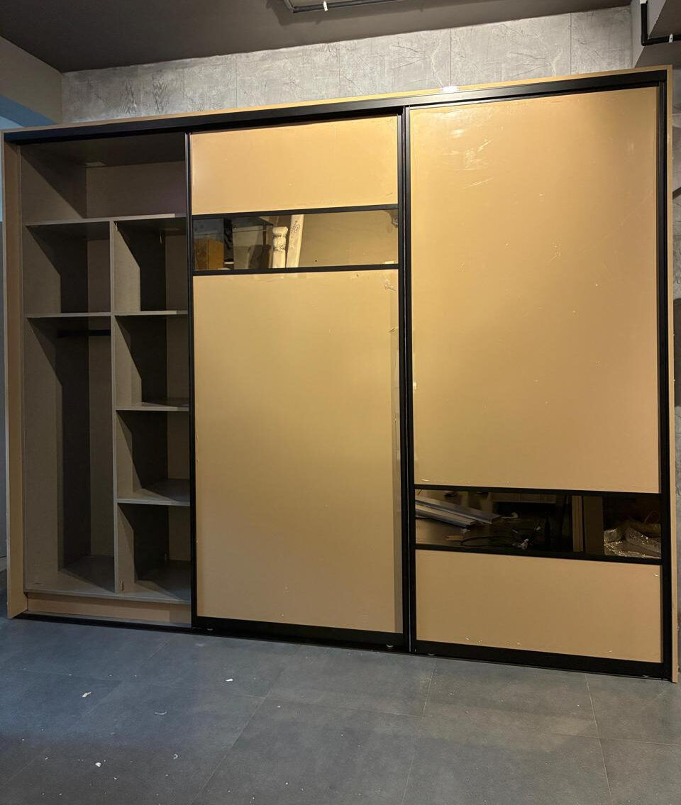 wardrobes1 1